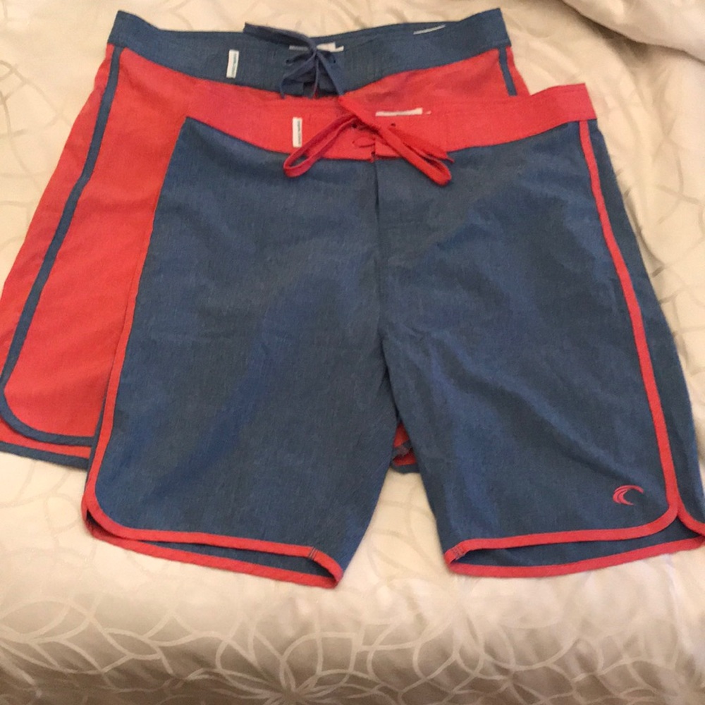 2 Teal Cove men’s swim trunks